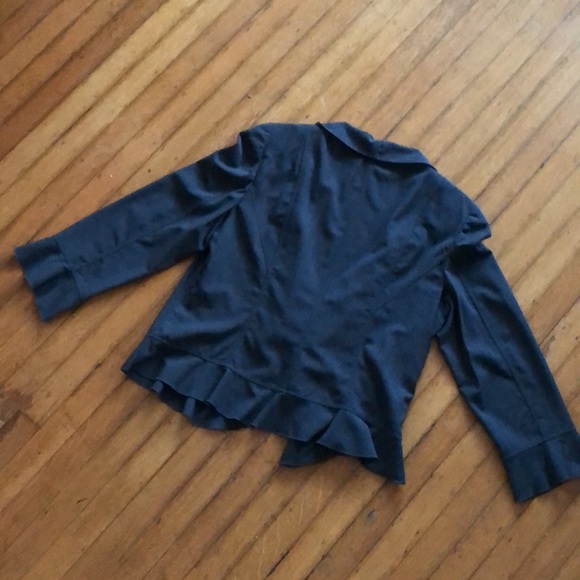 Armani Collezioni Ruffle Blazer Jacket. Grey Wool blend. Giorgio Armani Vintage - Picture 7 of 9